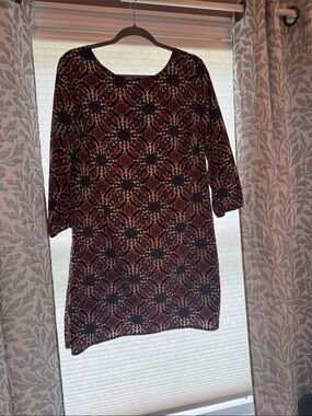 Old Navy Black and Red Floral-Pattern Long Sleeve Shift Dress